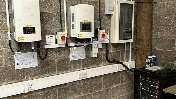 Farm Solar PV & Battery Storage in Sapcote, Leicestershire example photo