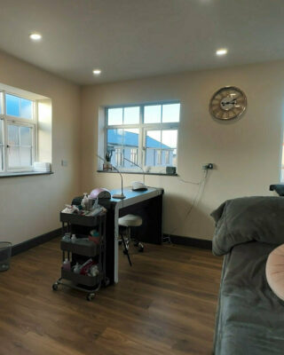 A photo representing the Hair & Beauty course from Uneek Learning's curriculum